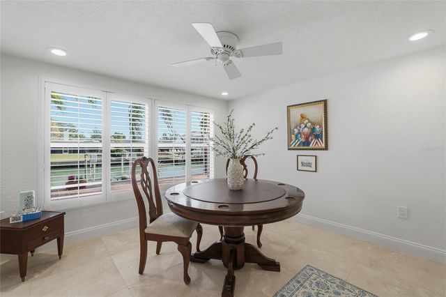 3927 VERSAILLES DRIVE, Tampa, FL 33634