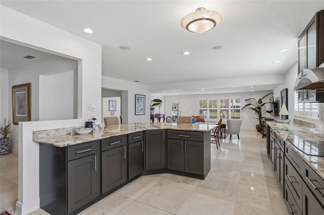 3927 VERSAILLES DRIVE, Tampa, FL 33634