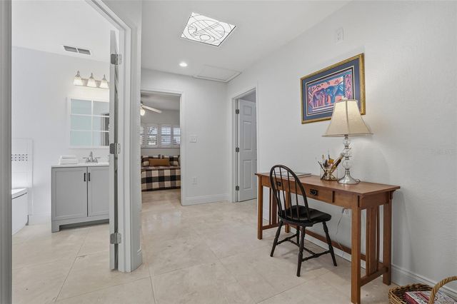 3927 VERSAILLES DRIVE, Tampa, FL 33634