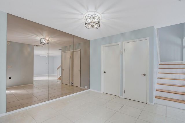 803 8th Terrace, Palm Beach Gardens, FL 33418