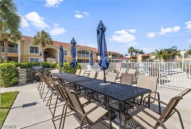 12515 McGregor BLVD 104, Fort Myers, FL 33919