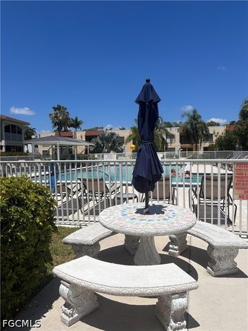 12515 McGregor BLVD 104, Fort Myers, FL 33919