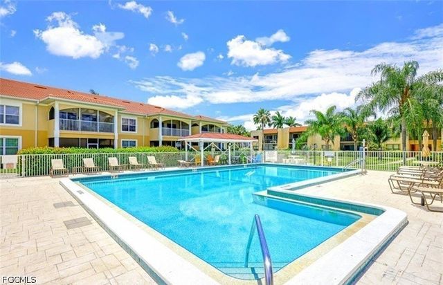 12515 McGregor BLVD 104, Fort Myers, FL 33919