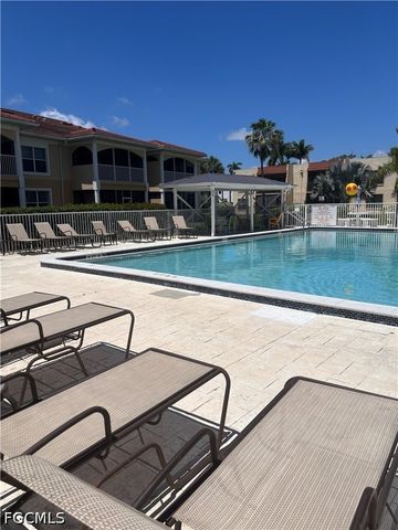 12515 McGregor BLVD 104, Fort Myers, FL 33919