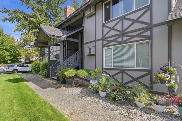 108 E Weile Ave, Spokane, WA 99208 property photo