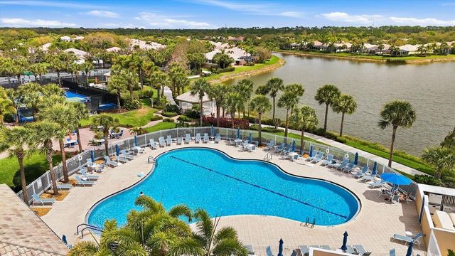 11818 FIORE LANE, Sarasota, FL 34238