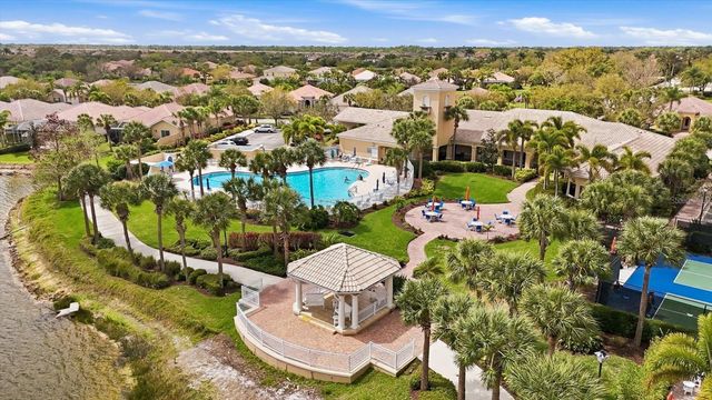 11818 FIORE LANE, Sarasota, FL 34238