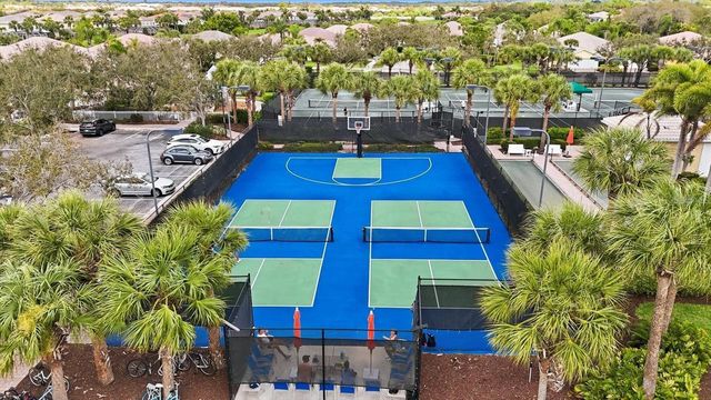 11818 FIORE LANE, Sarasota, FL 34238