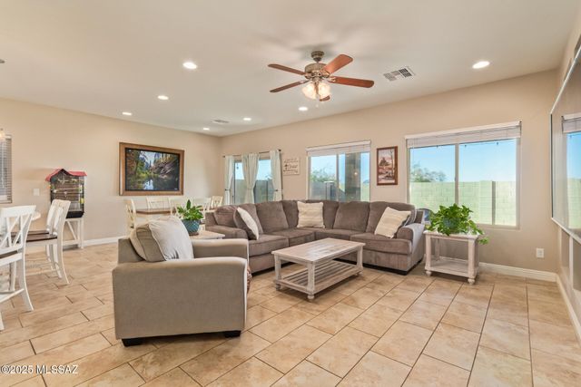 21458 E Patriot Lane, Red Rock, AZ 85145