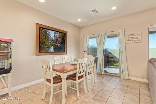 21458 E Patriot Lane, Red Rock, AZ 85145