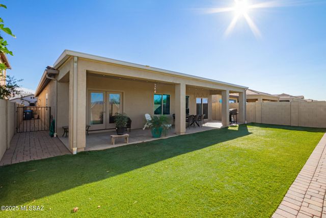 21458 E Patriot Lane, Red Rock, AZ 85145