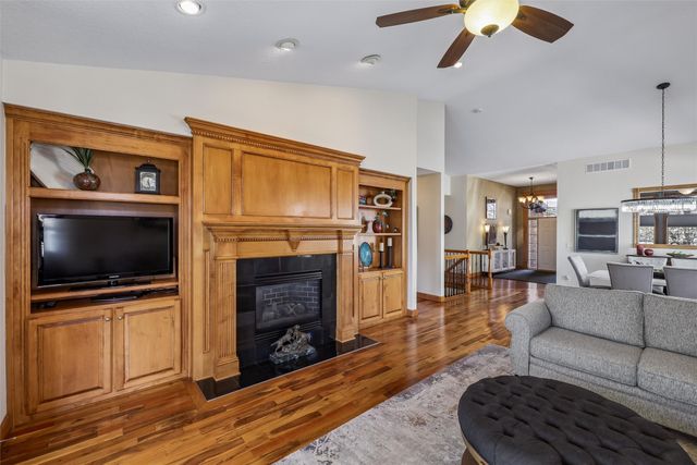3505 154th Street, Urbandale, IA 50323