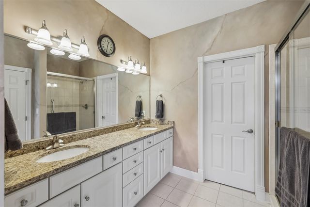3505 154th Street, Urbandale, IA 50323