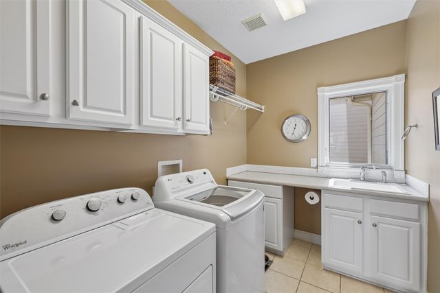 3505 154th Street, Urbandale, IA 50323