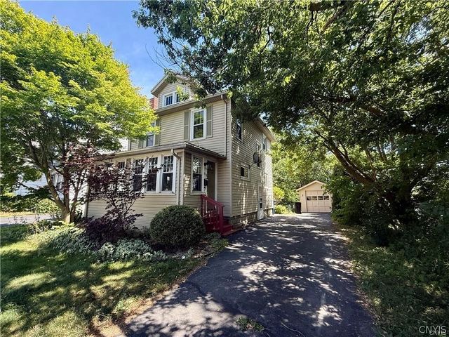 1038 Sunnycrest Road, Syracuse, NY 13206