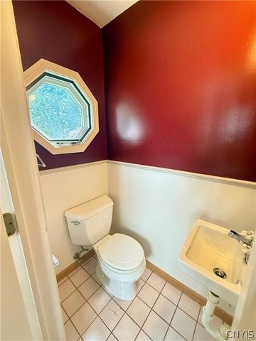 1038 Sunnycrest Road, Syracuse, NY 13206