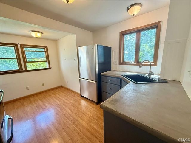 1038 Sunnycrest Road, Syracuse, NY 13206