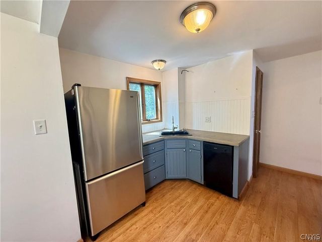 1038 Sunnycrest Road, Syracuse, NY 13206