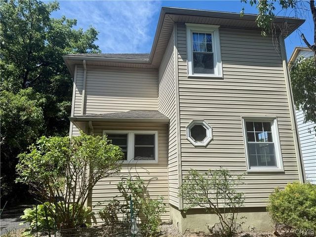 1038 Sunnycrest Road, Syracuse, NY 13206