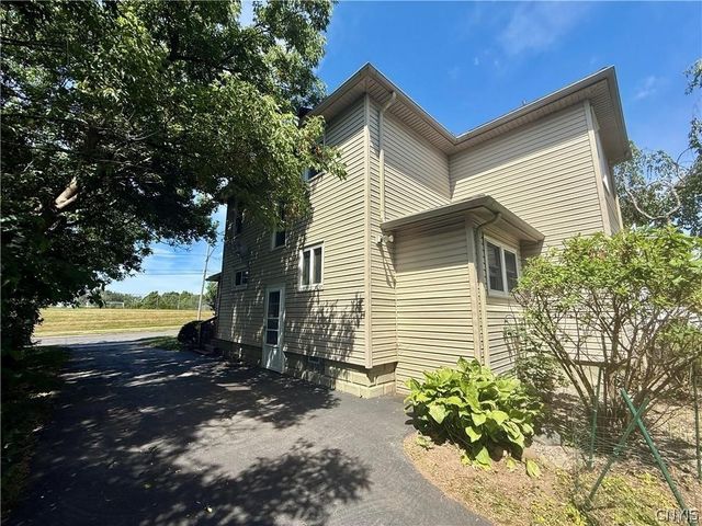 1038 Sunnycrest Road, Syracuse, NY 13206