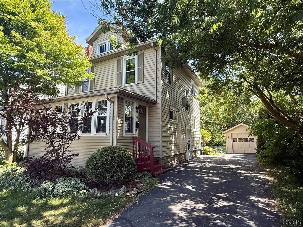 1038 Sunnycrest Road, Syracuse, NY 13206