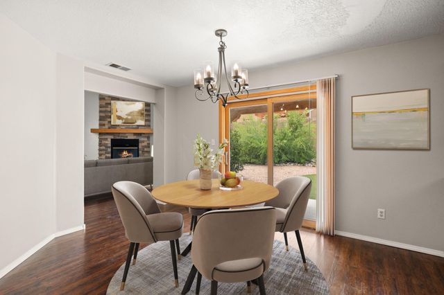 8635 Casa Verde Avenue NW, Albuquerque, NM 87120