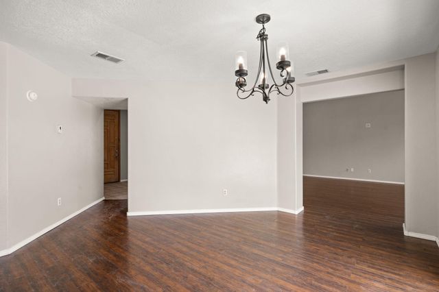 8635 Casa Verde Avenue NW, Albuquerque, NM 87120