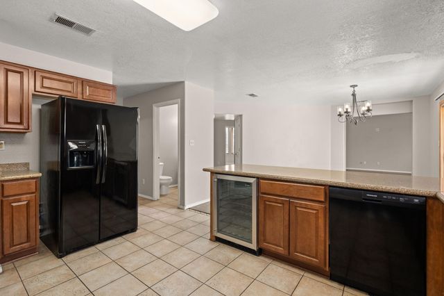 8635 Casa Verde Avenue NW, Albuquerque, NM 87120