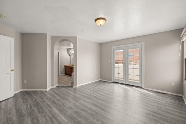 8635 Casa Verde Avenue NW, Albuquerque, NM 87120