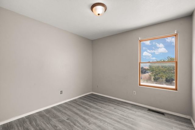 8635 Casa Verde Avenue NW, Albuquerque, NM 87120