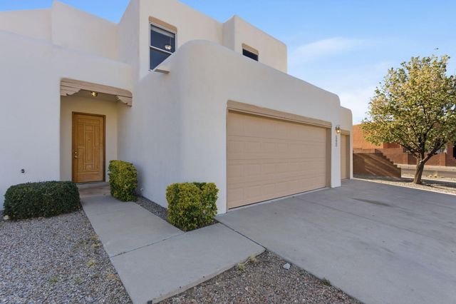 8635 Casa Verde Avenue NW, Albuquerque, NM 87120