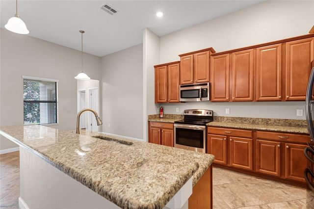 1317 GLENEAGLES LN, Davenport, FL 33896