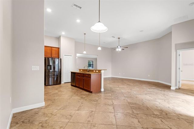 1317 GLENEAGLES LN, Davenport, FL 33896