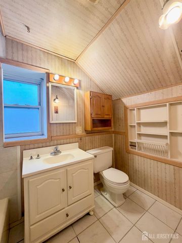 131 william Street, South River, NJ 08882