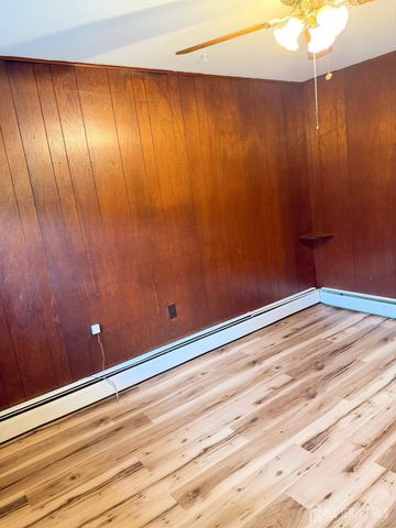 131 william Street, South River, NJ 08882