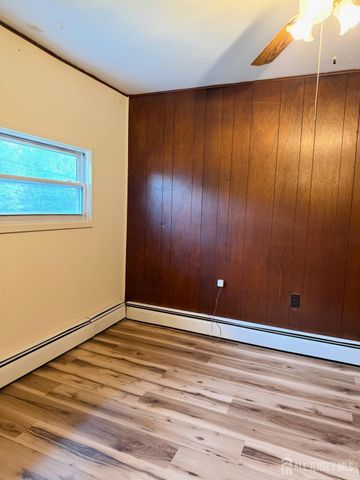 131 william Street, South River, NJ 08882