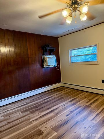 131 william Street, South River, NJ 08882