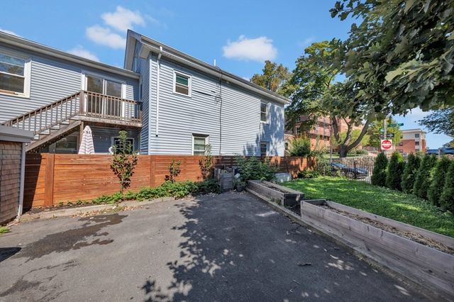 4 School St 2, Boston, MA 02119