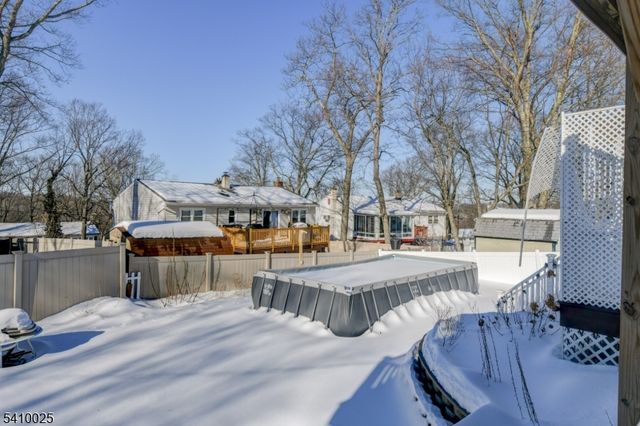 21 Normandy Circle, Hopatcong Boro, NJ 07843