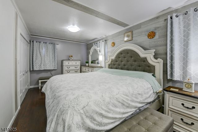 21 Normandy Circle, Hopatcong Boro, NJ 07843