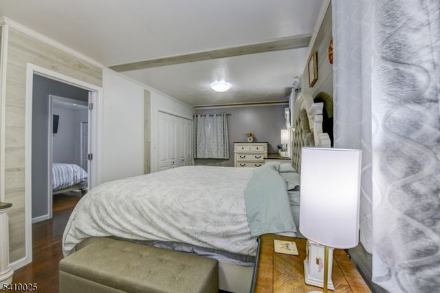 21 Normandy Circle, Hopatcong Boro, NJ 07843