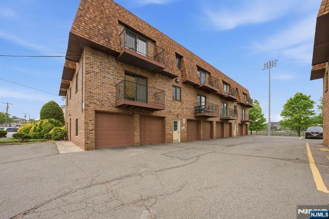 825 Riverside Avenue 203, Lyndhurst, NJ 07071