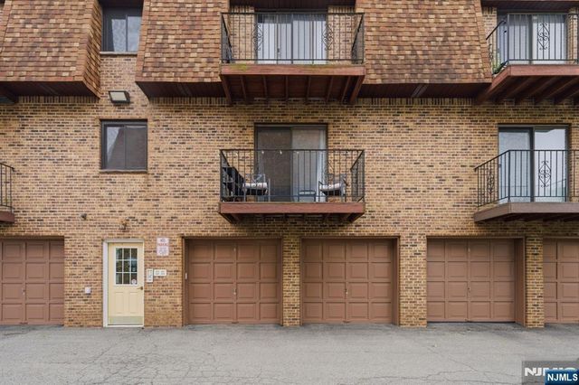 825 Riverside Avenue 203, Lyndhurst, NJ 07071