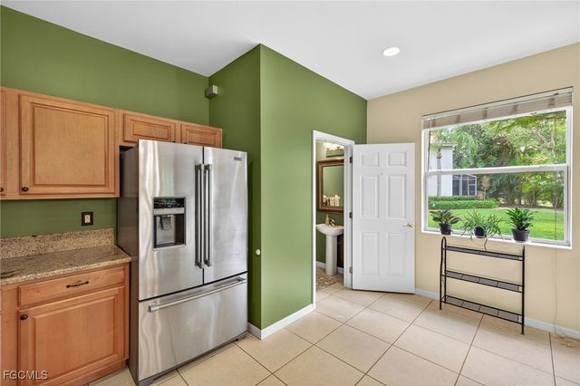 8410 Village Edge CIR 4, Fort Myers, FL 33919