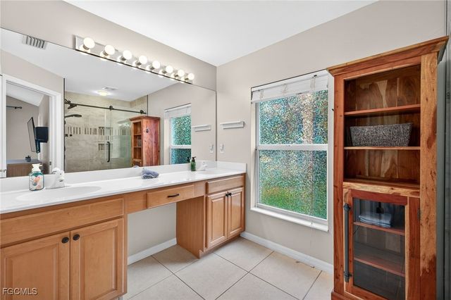 8410 Village Edge CIR 4, Fort Myers, FL 33919