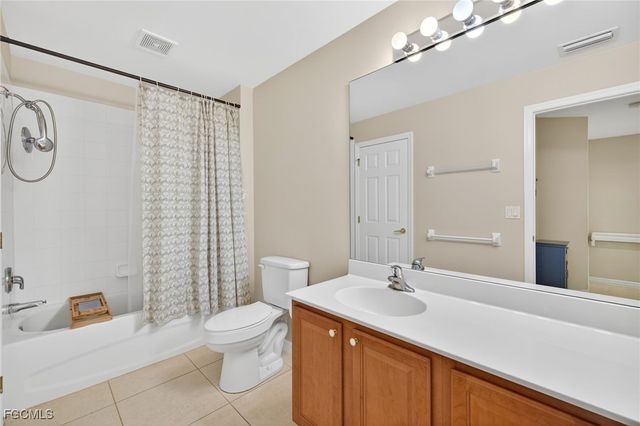 8410 Village Edge CIR 4, Fort Myers, FL 33919