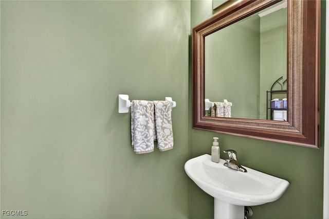 8410 Village Edge CIR 4, Fort Myers, FL 33919