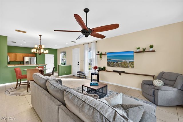 8410 Village Edge CIR 4, Fort Myers, FL 33919