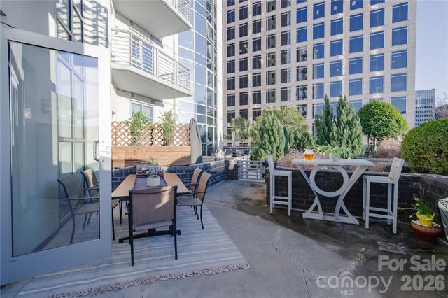 333 W Trade Street W 708, Charlotte, NC 28202