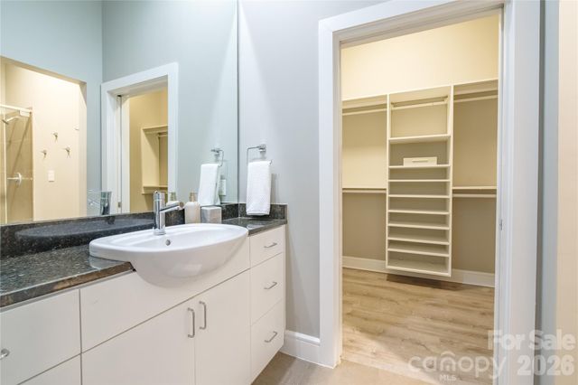 333 W Trade Street W 708, Charlotte, NC 28202